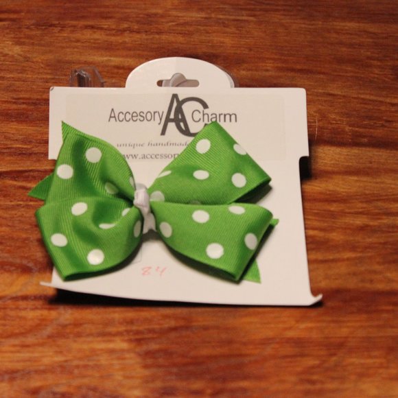 Lightgreen Hair Bow With white poka dots Accessory - Picture 1 of 1